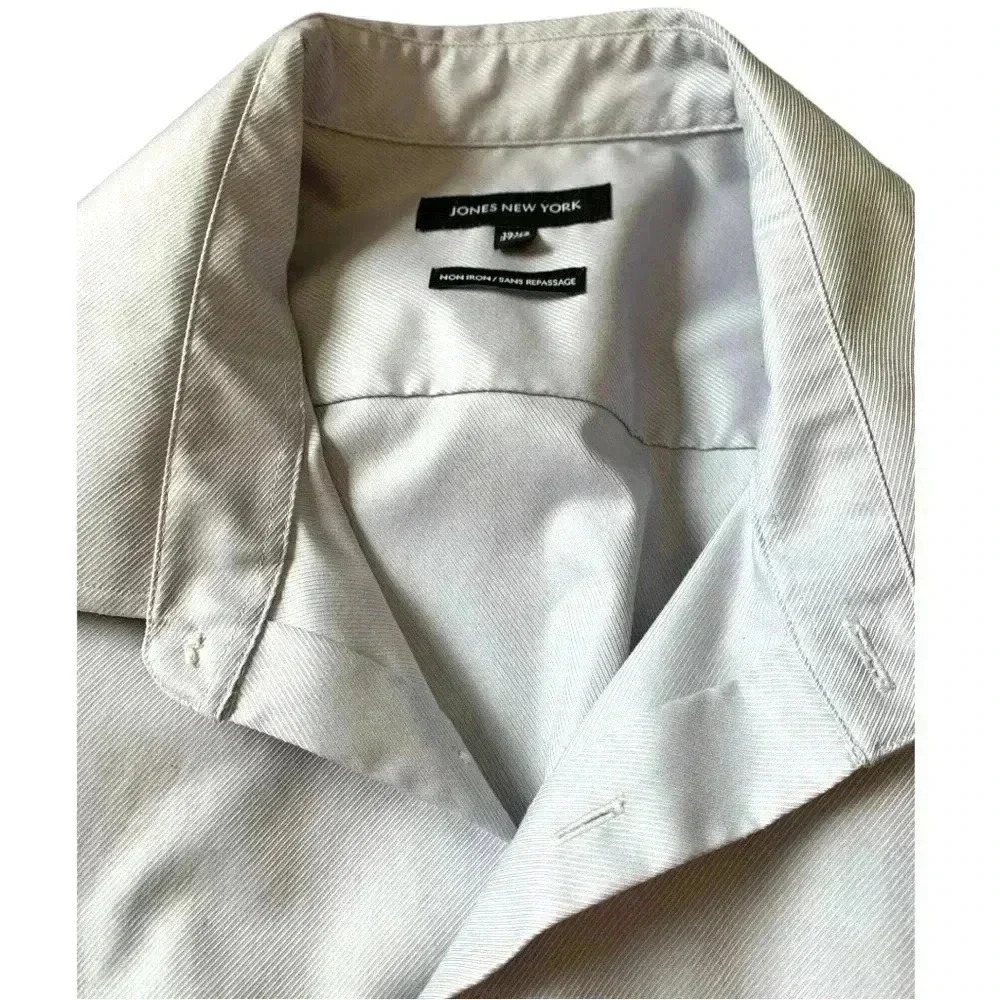 Men’s Jones New York non- iron light gray dress shirt, size 19 1/2 EUC